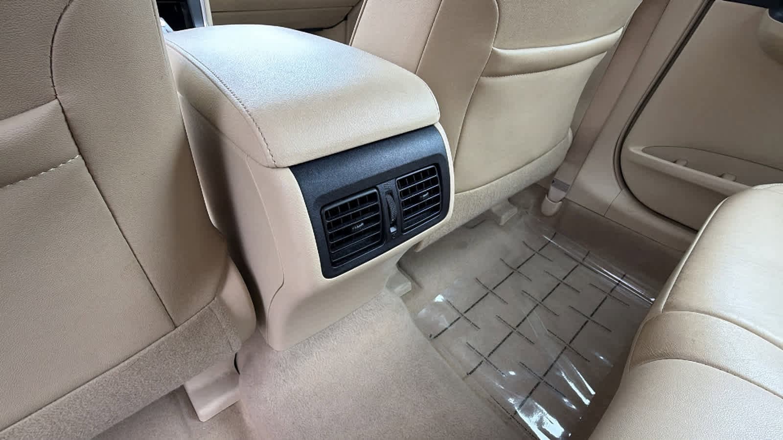 Thumbnail: 2015 Toyota Camry - 25