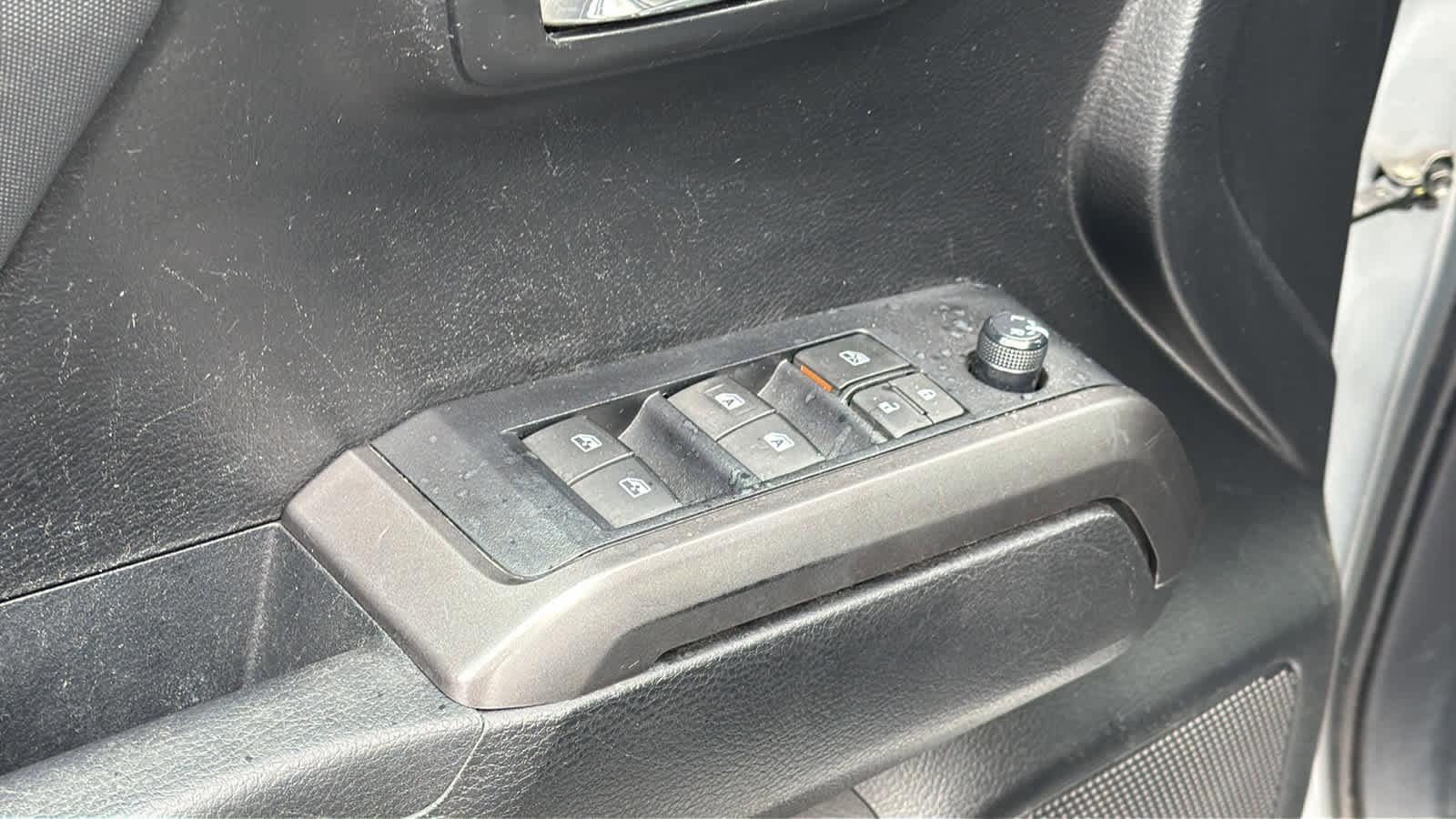 Thumbnail: 2022 Toyota Tacoma - 22