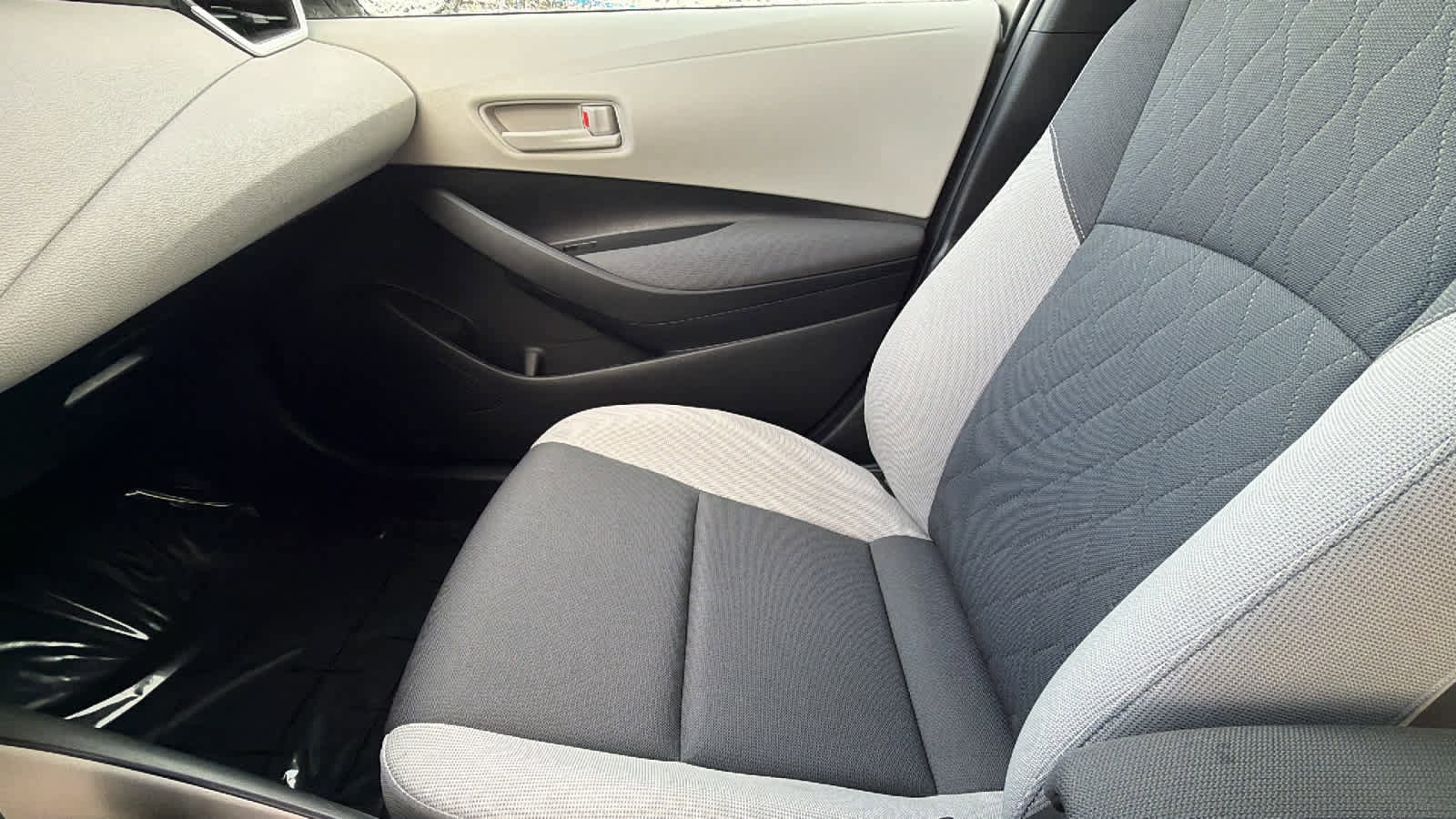 Thumbnail: 2023 Toyota Corolla - 12