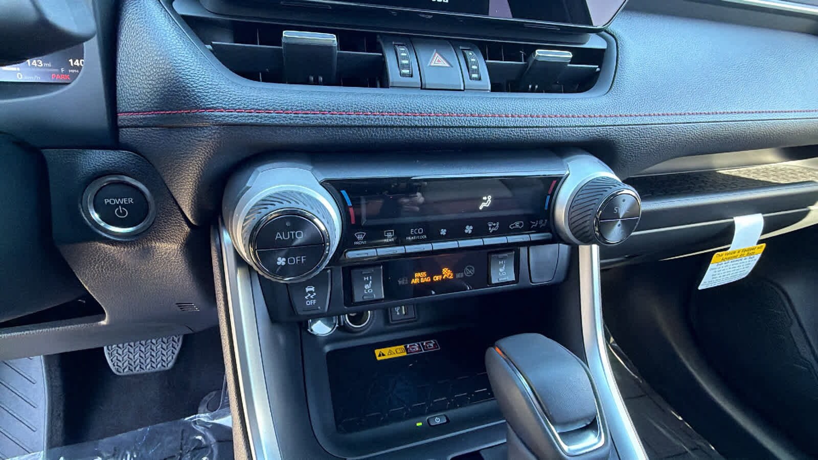 Thumbnail: 2025 Toyota RAV4 - 14