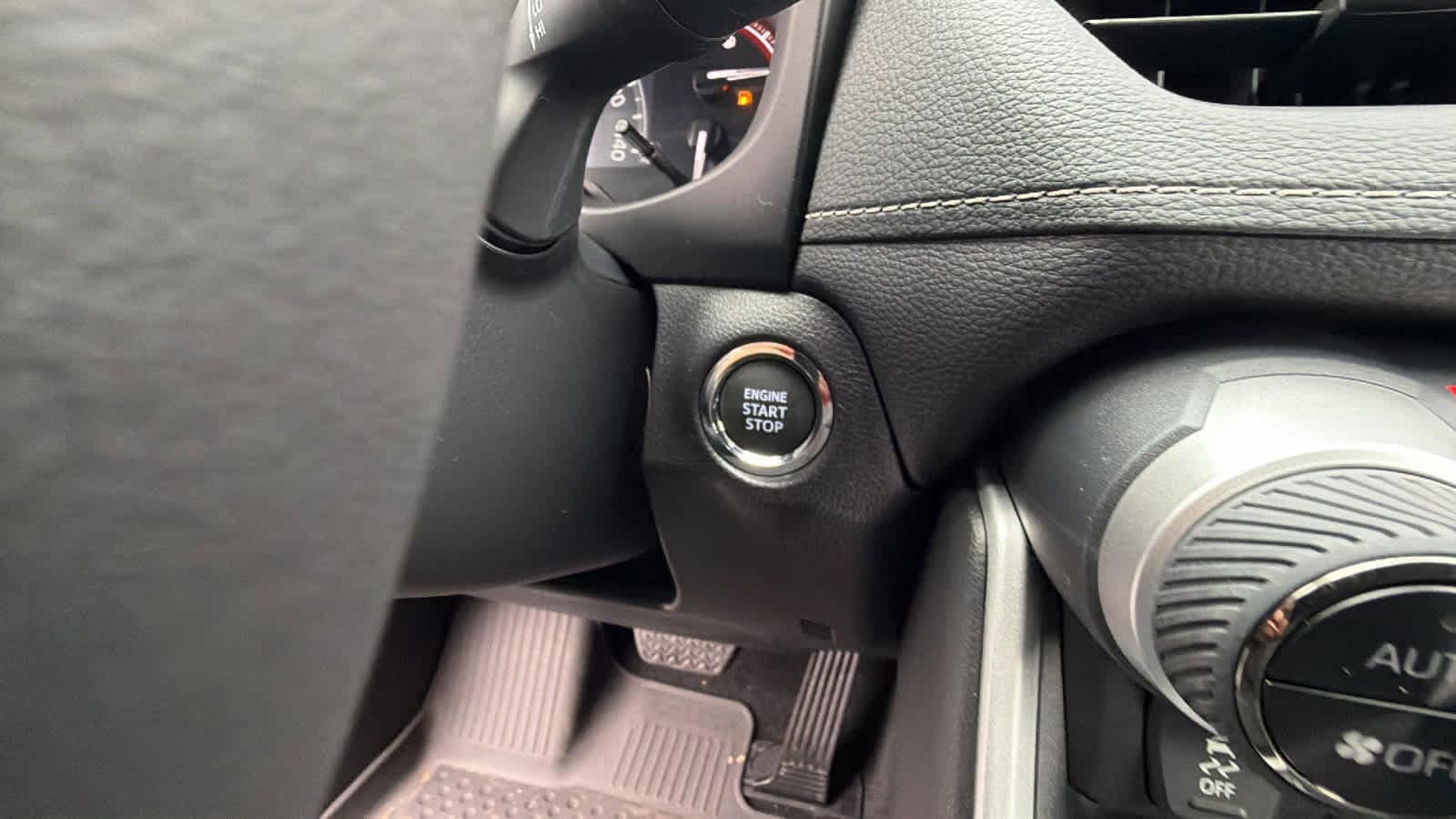 Thumbnail: 2025 Toyota RAV4 - 17