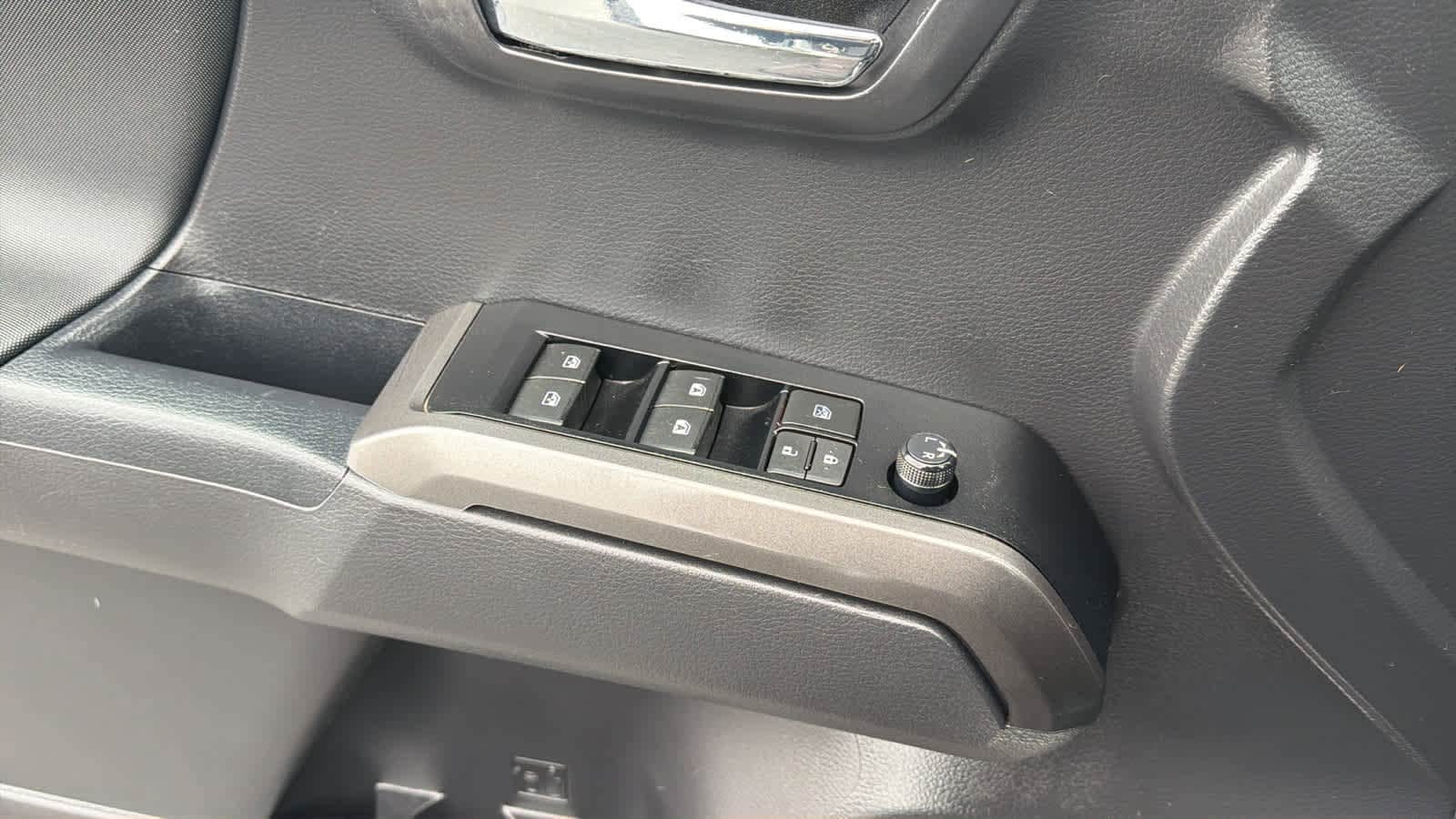 Thumbnail: 2023 Toyota Tacoma - 22