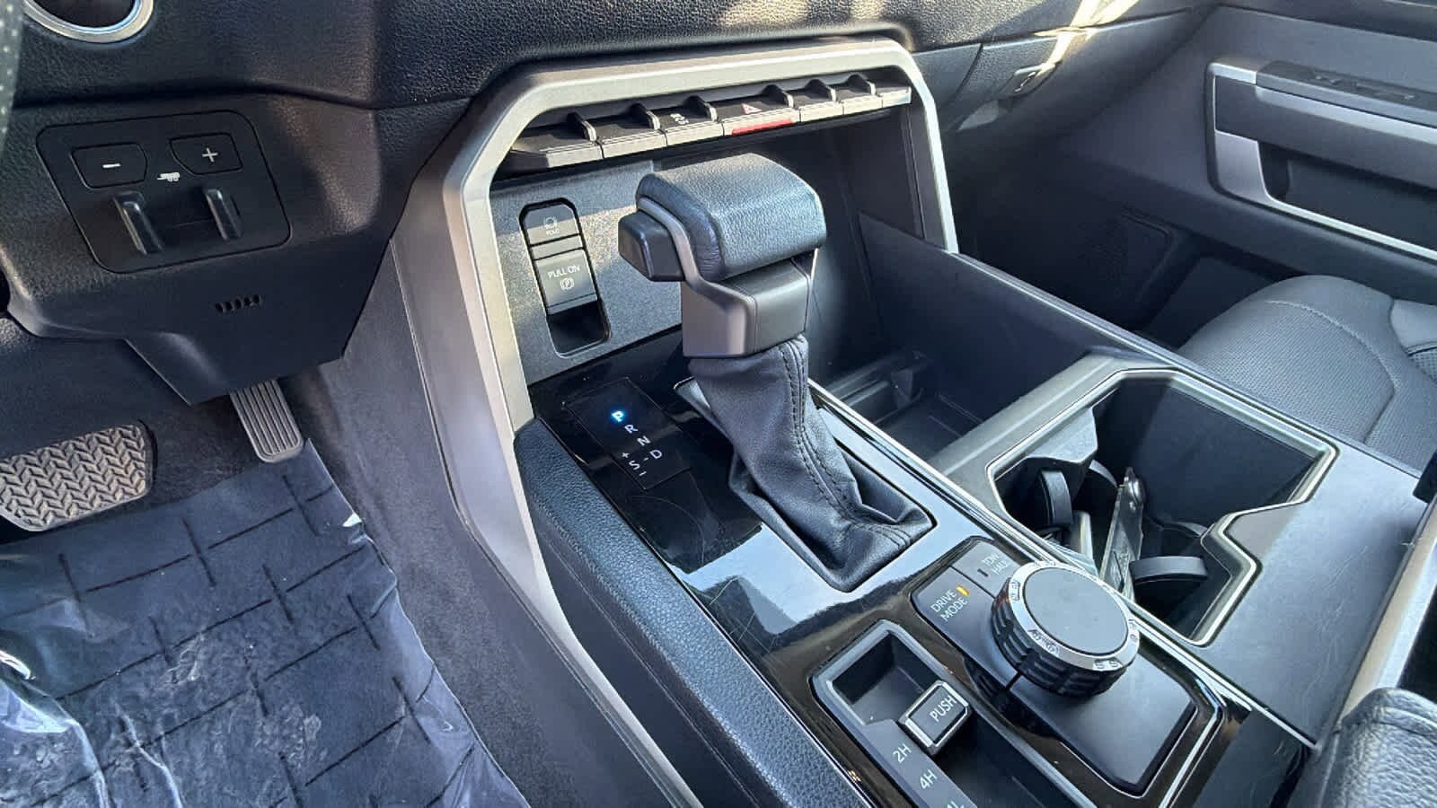 Thumbnail: 2023 Toyota Tundra - 13