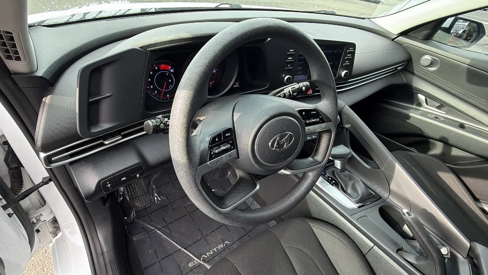 Thumbnail: 2021 Hyundai Elantra - 10