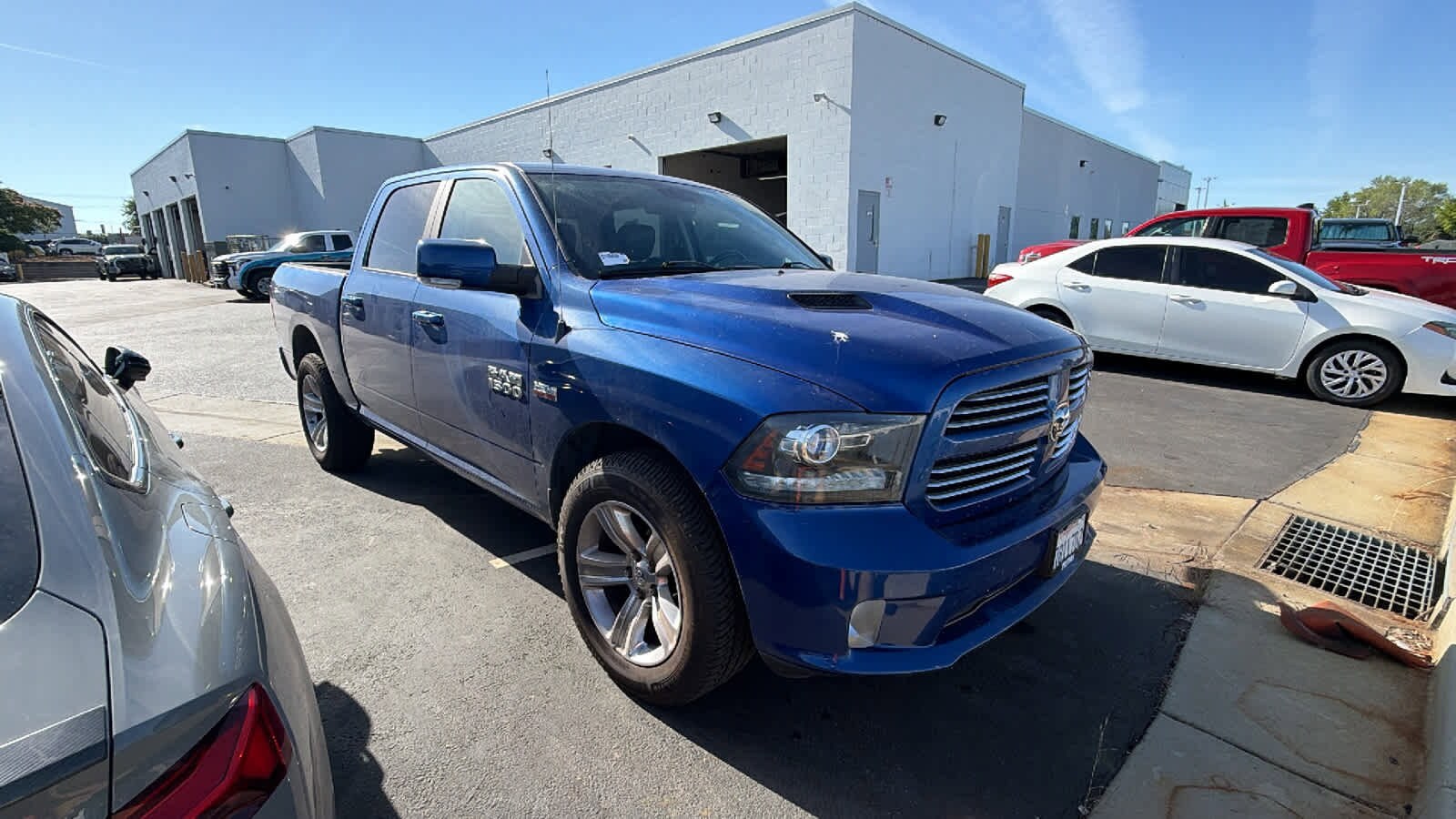 Vehicle Image 2