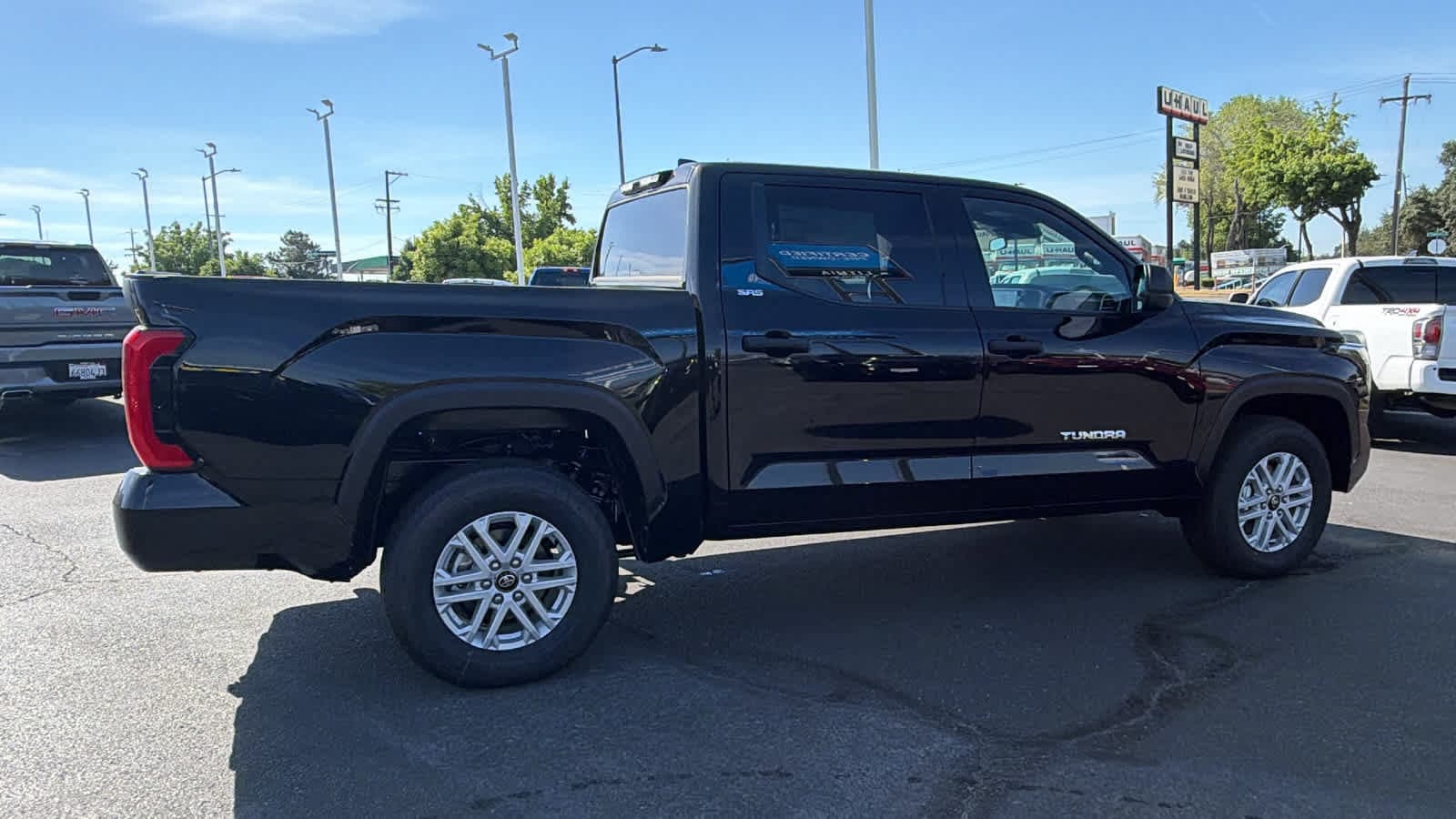 2026 Toyota Tundra SR5 - Photo 4