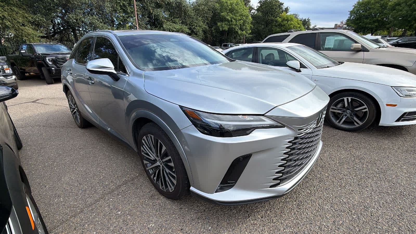 Thumbnail: 2023 Lexus RX - 2