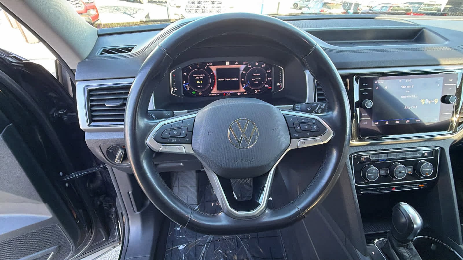 Thumbnail: 2021 Volkswagen Atlas - 18