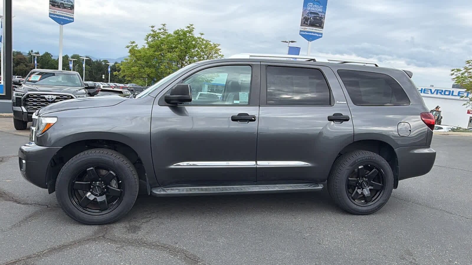 Thumbnail: 2019 Toyota Sequoia - 8