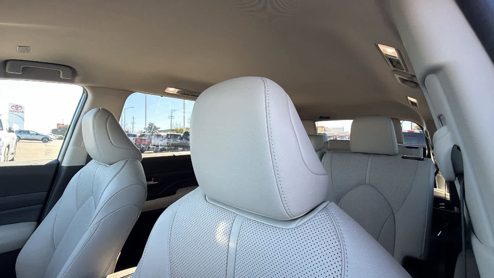 Thumbnail: 2024 Toyota Grand Highlander - 11