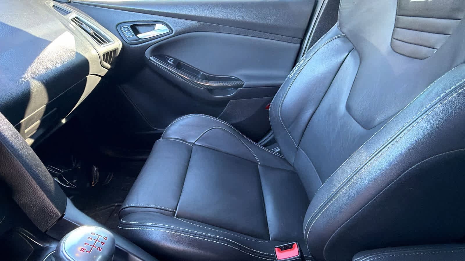 Thumbnail: 2016 Ford Focus - 12