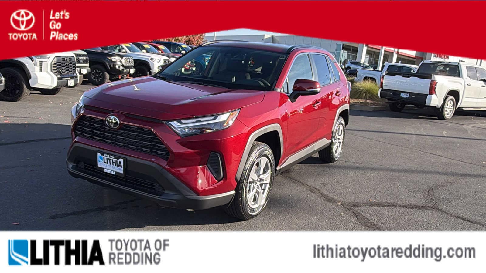2025 Toyota RAV4 XLE's photo