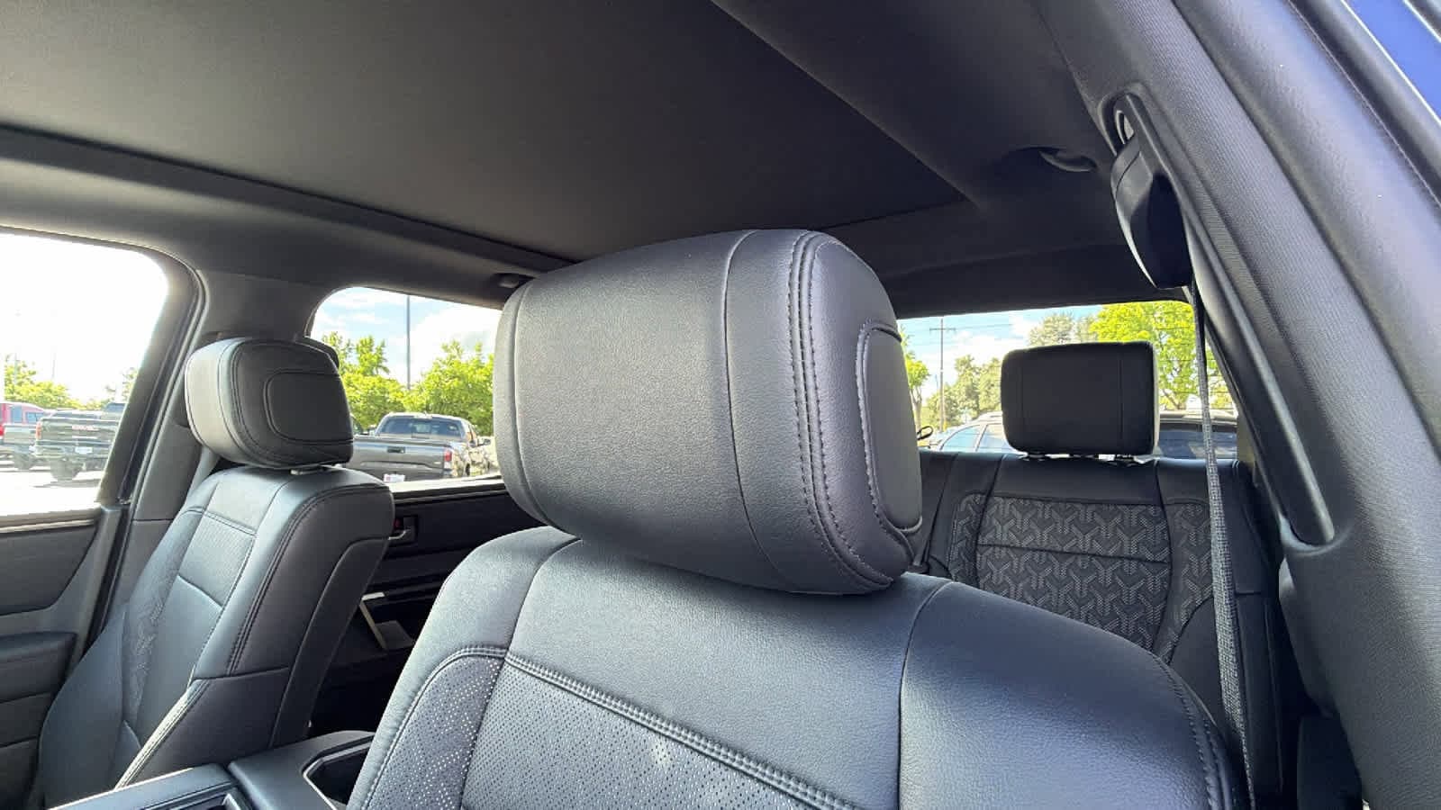 2025 Toyota Tundra Limited - Photo 11