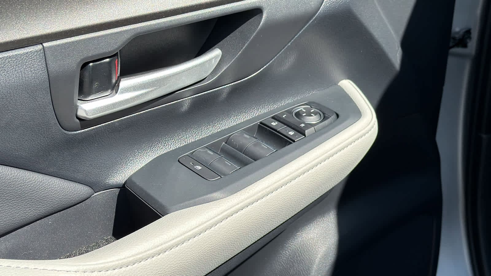 Thumbnail: 2026 Toyota Grand Highlander - 22