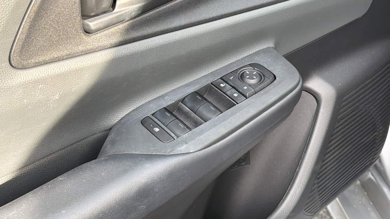 Thumbnail: 2024 Toyota Prius - 22