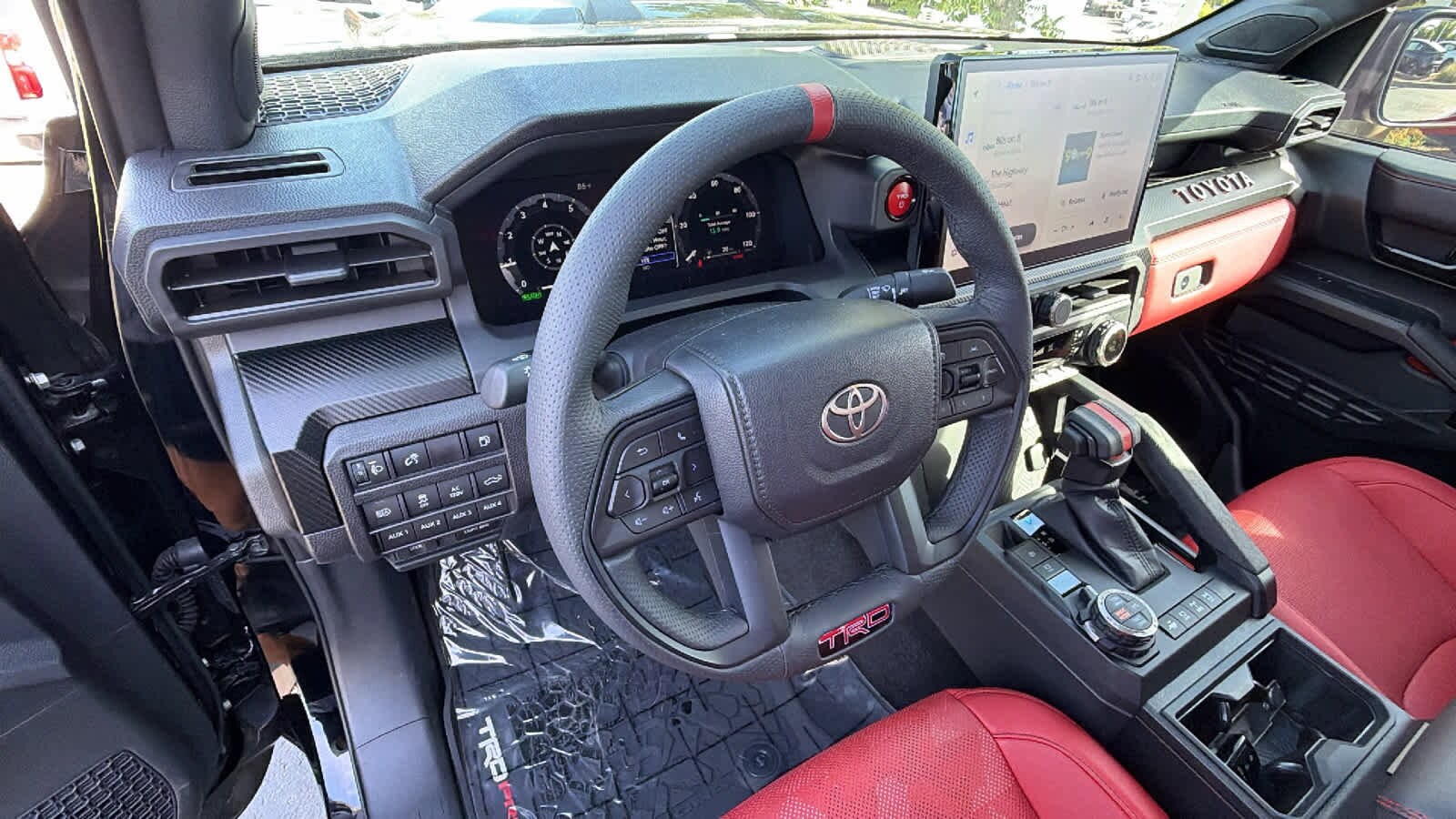 Thumbnail: 2025 Toyota Tacoma - 10