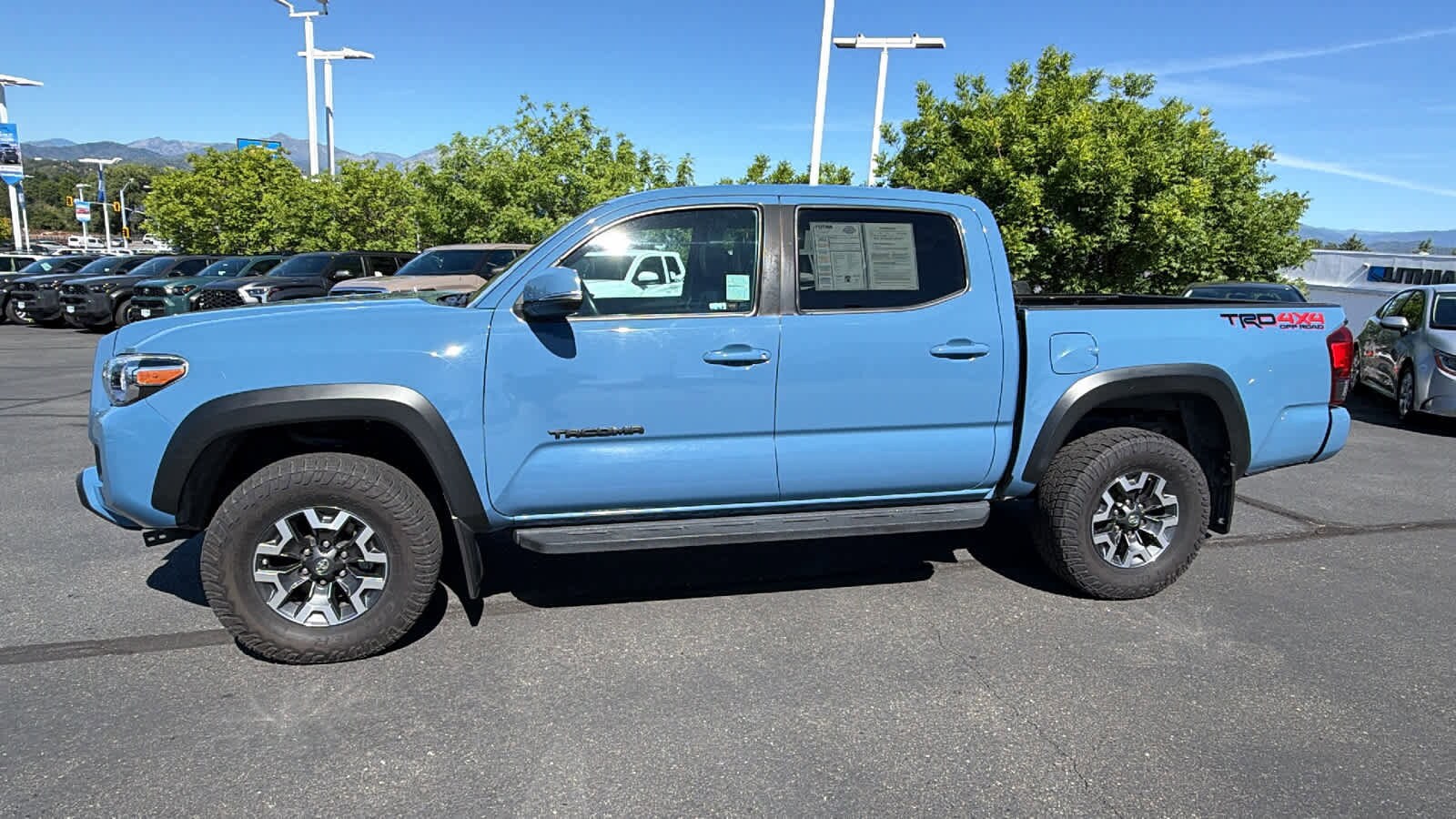 Thumbnail: 2019 Toyota Tacoma - 8