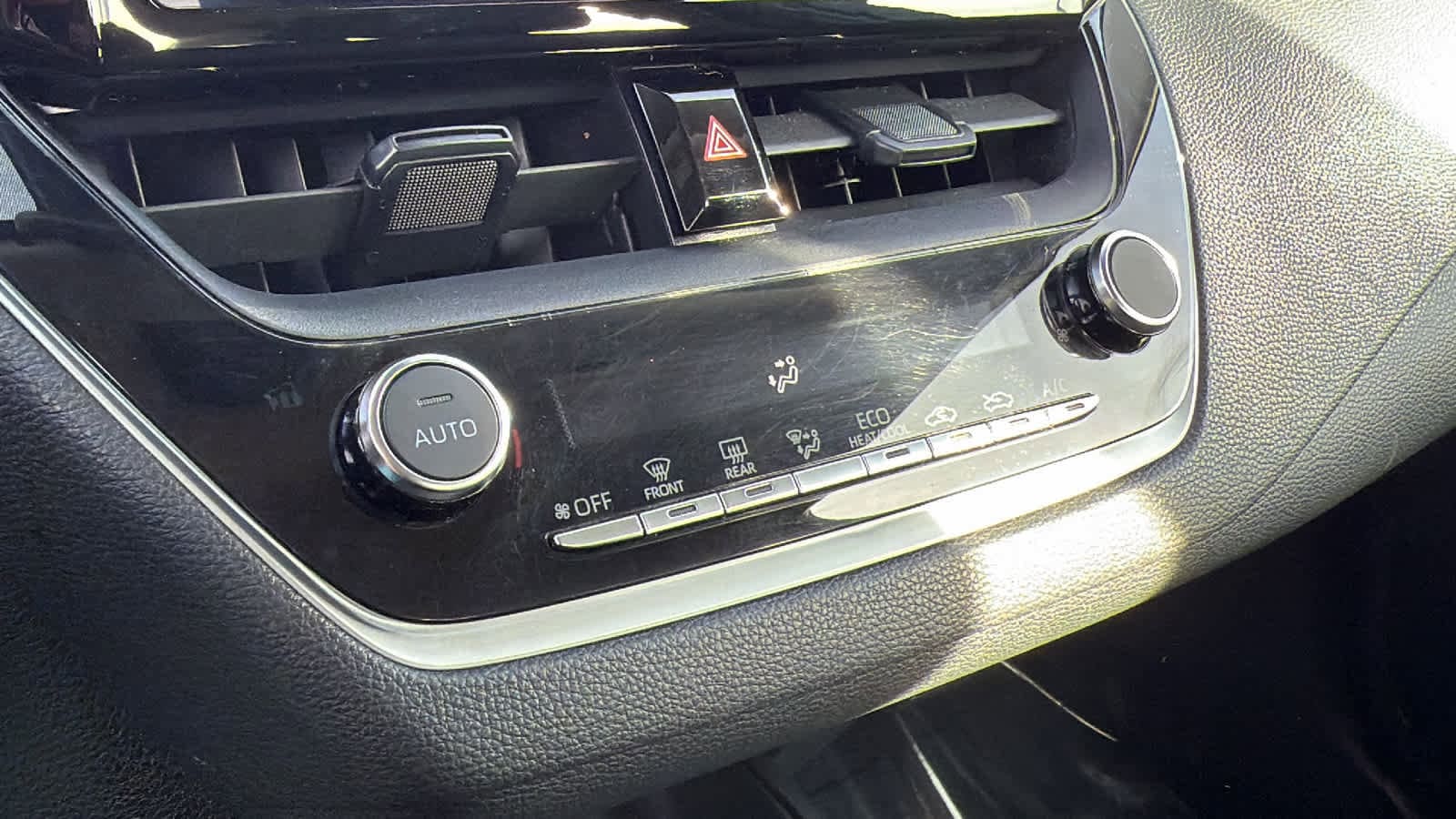 Thumbnail: 2023 Toyota Corolla - 14