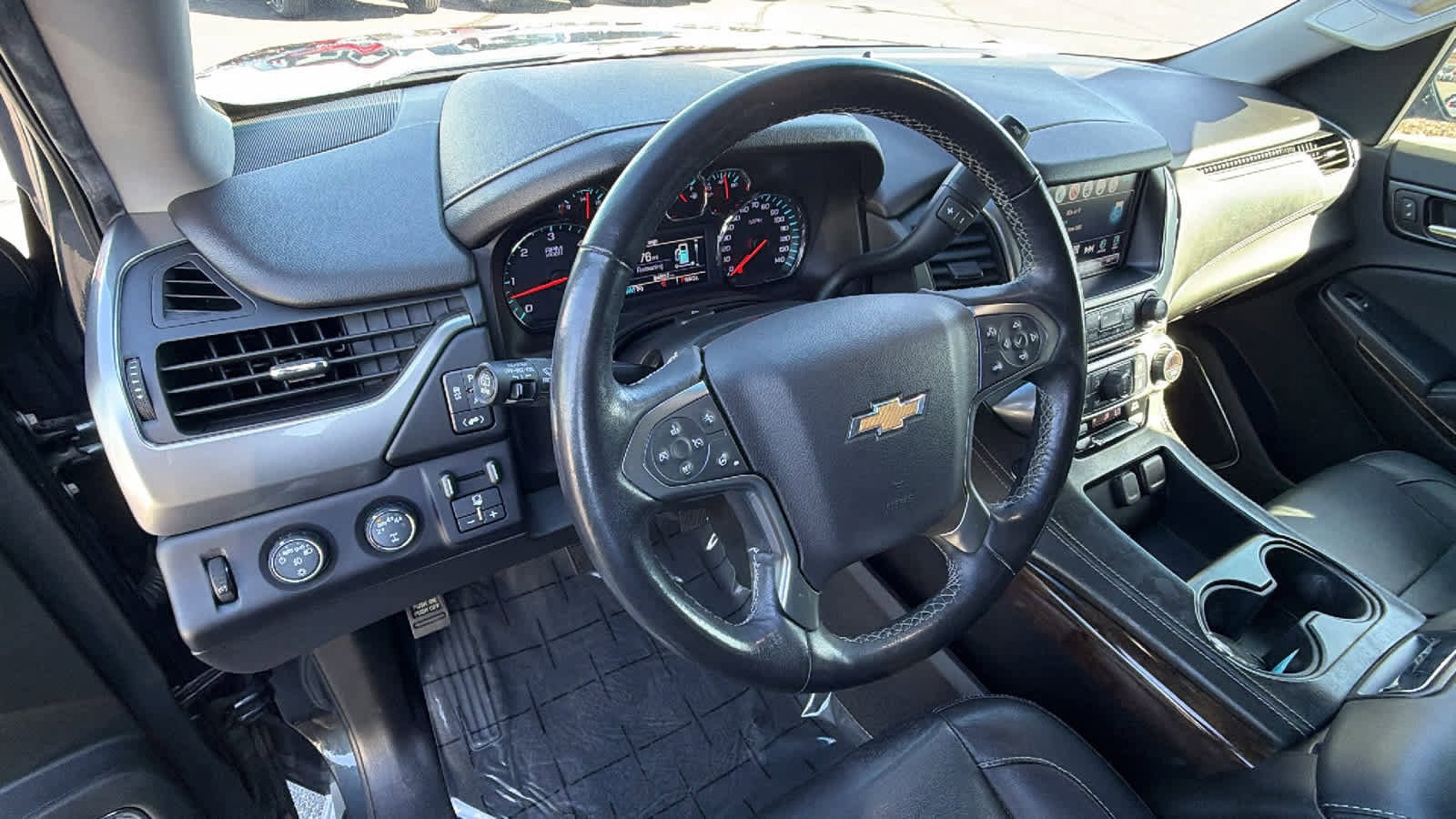 Thumbnail: 2019 Chevrolet Tahoe - 10