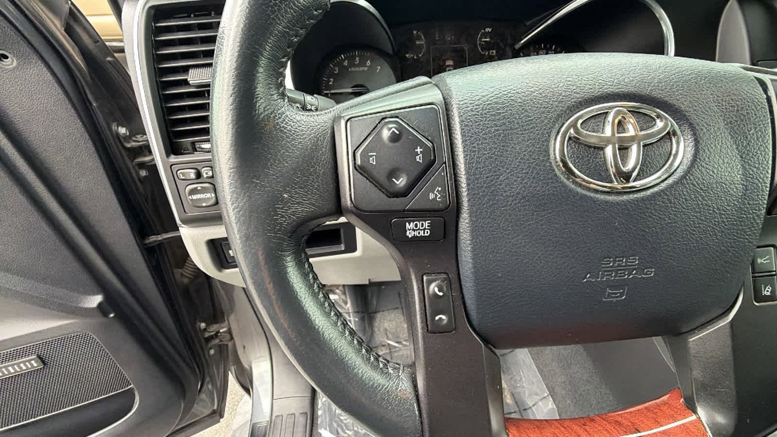 Thumbnail: 2019 Toyota Sequoia - 19