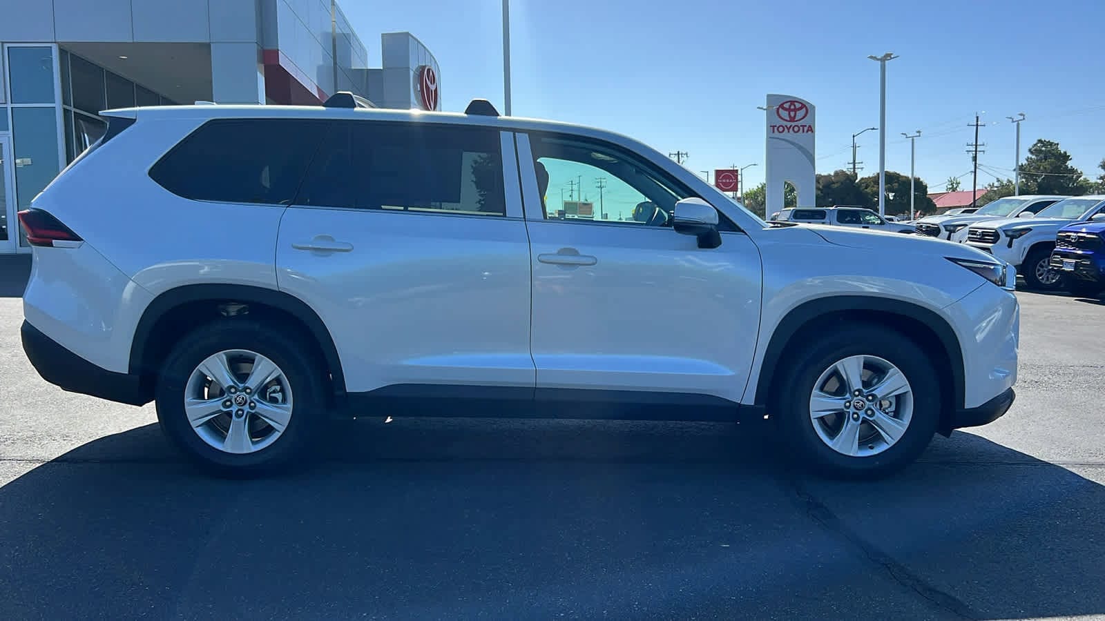 2025 Toyota Grand Highlander  4