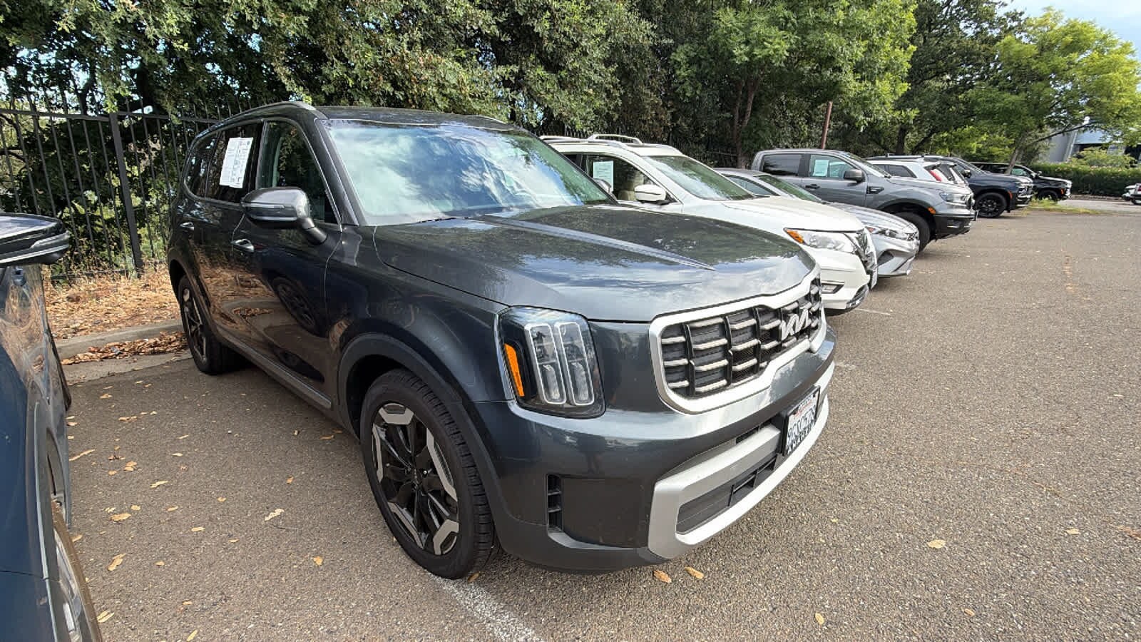 Thumbnail: 2023 Kia Telluride - 2