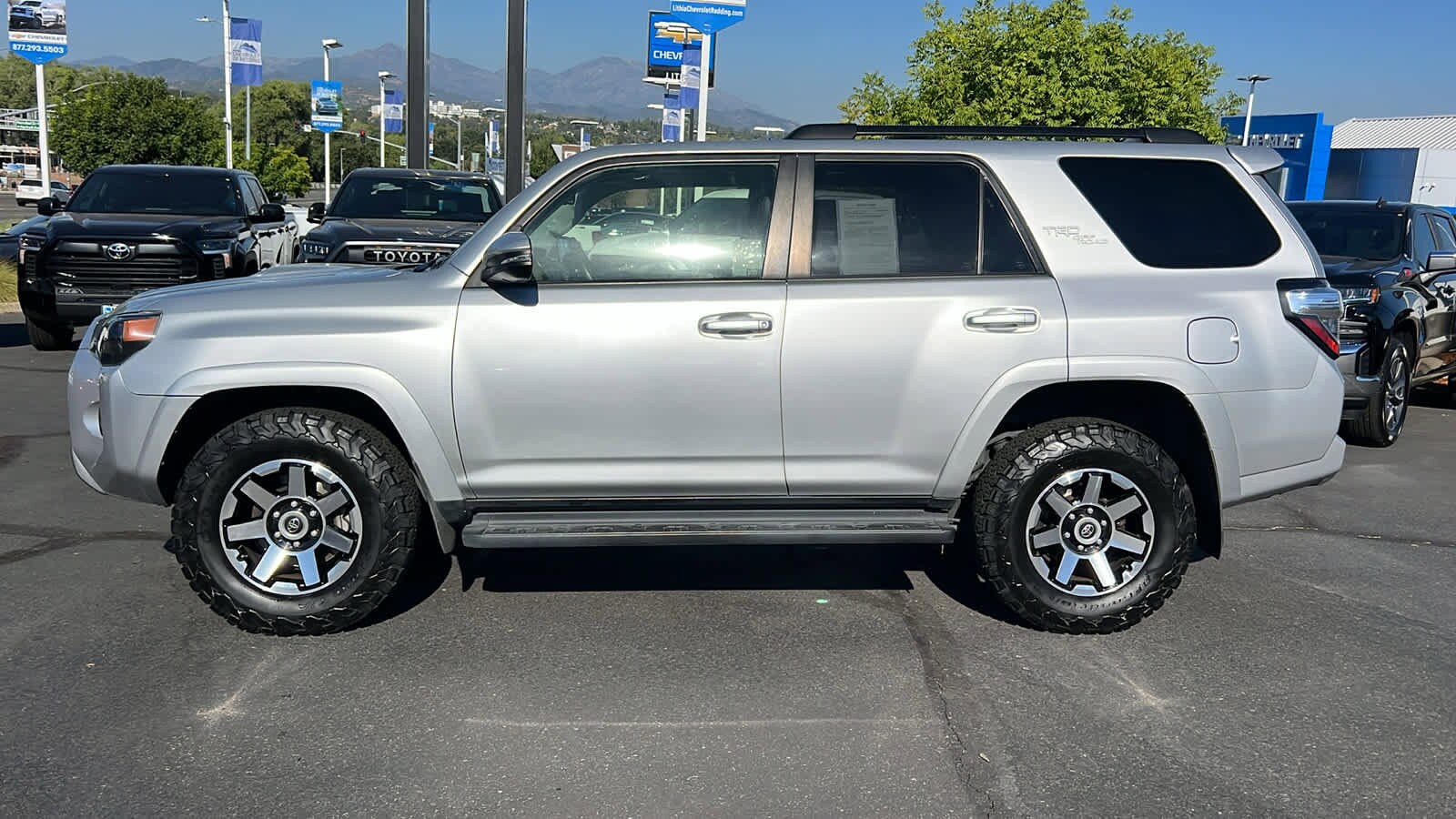 Thumbnail: 2022 Toyota 4Runner - 8