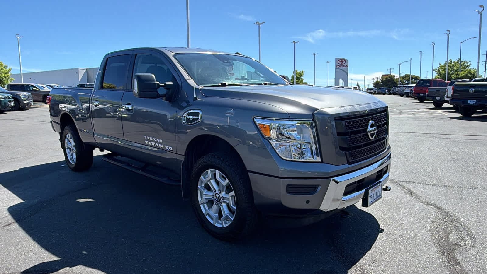 Thumbnail: 2021 Nissan Titan - 2