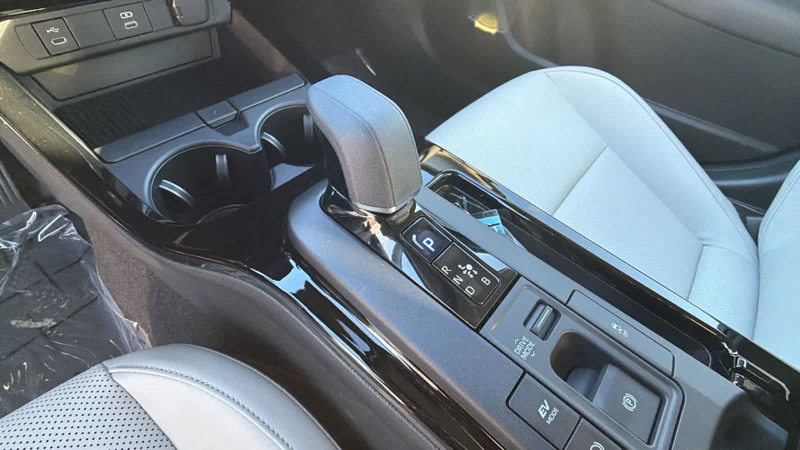 Thumbnail: 2026 Toyota Prius - 13