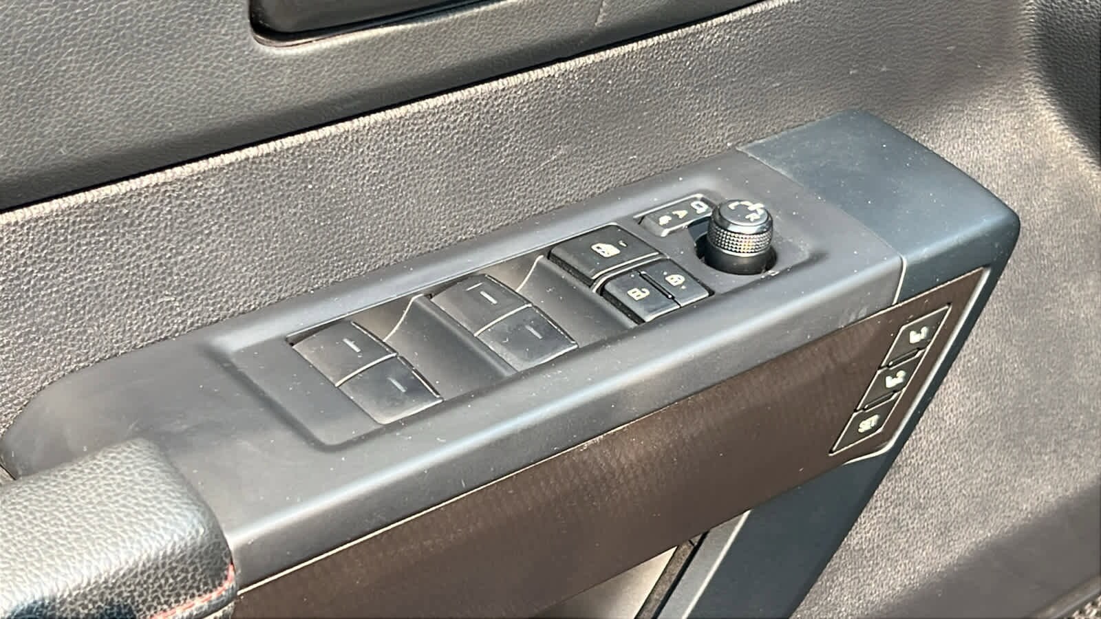 Thumbnail: 2023 Toyota Tundra - 22