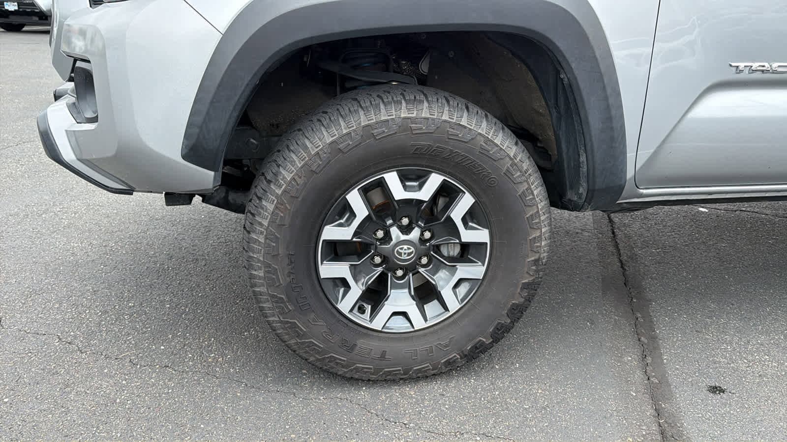 Thumbnail: 2022 Toyota Tacoma - 9