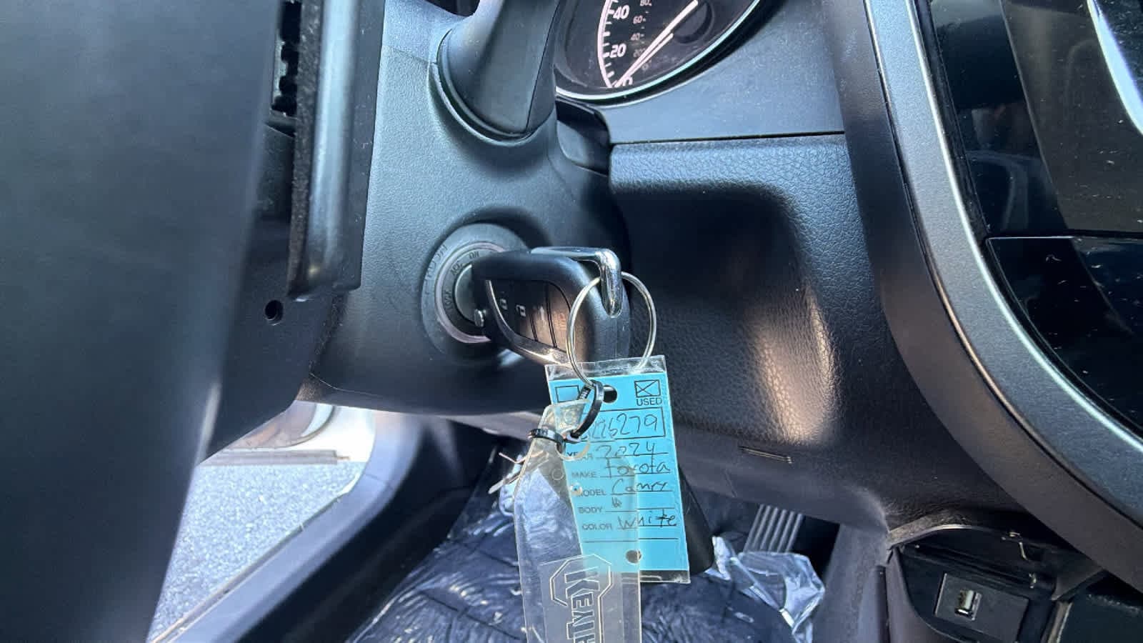 Thumbnail: 2024 Toyota Camry - 17