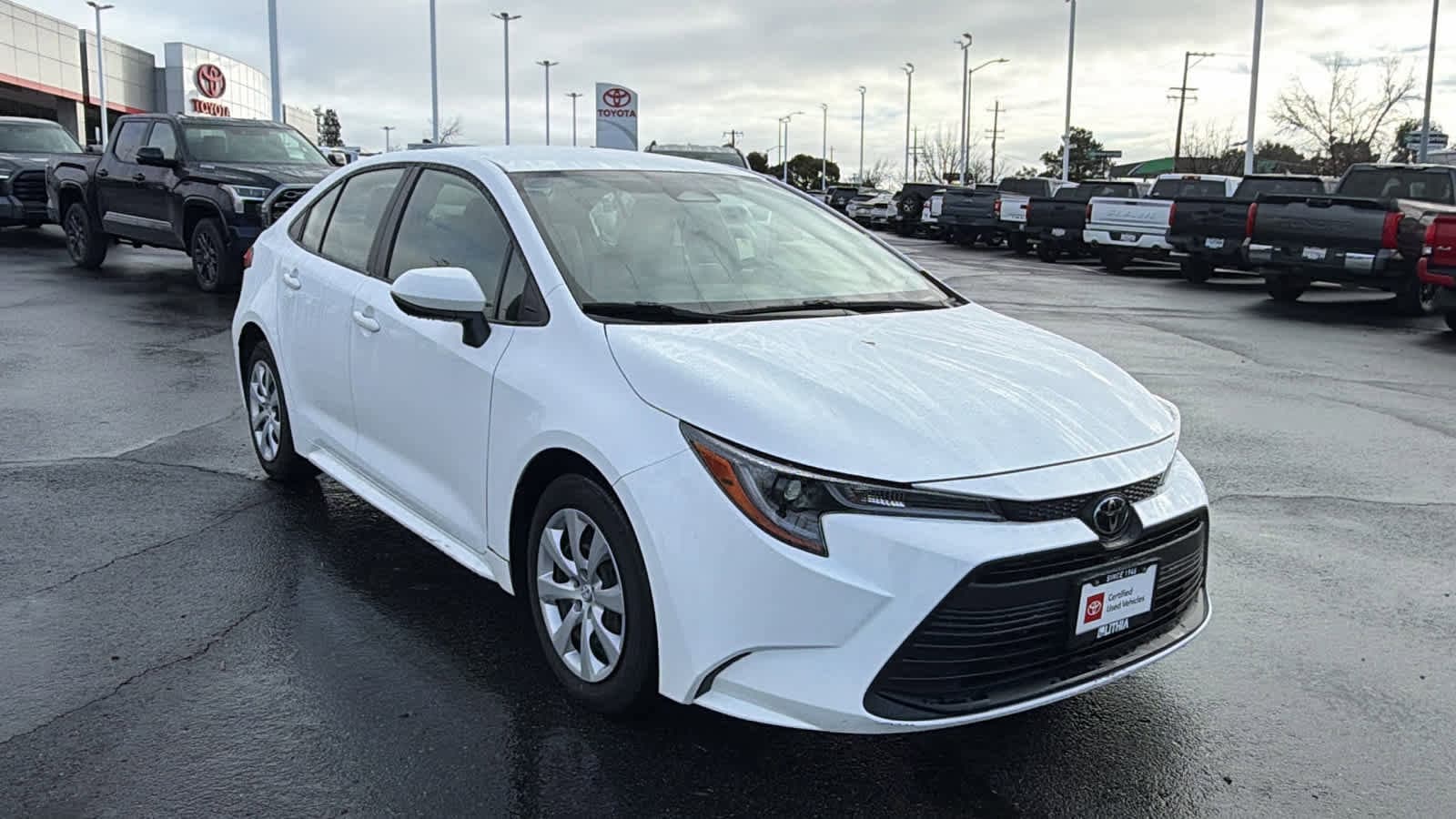 Thumbnail: 2023 Toyota Corolla - 3