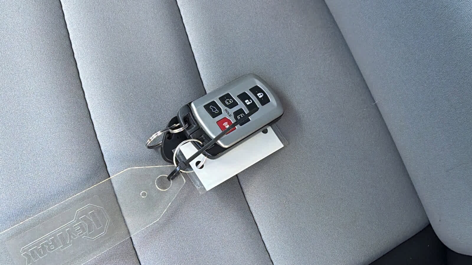 Thumbnail: 2017 Toyota Sienna - 29