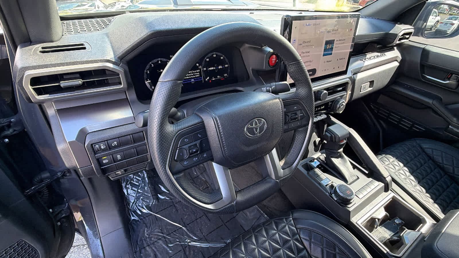Thumbnail: 2024 Toyota Tacoma - 10