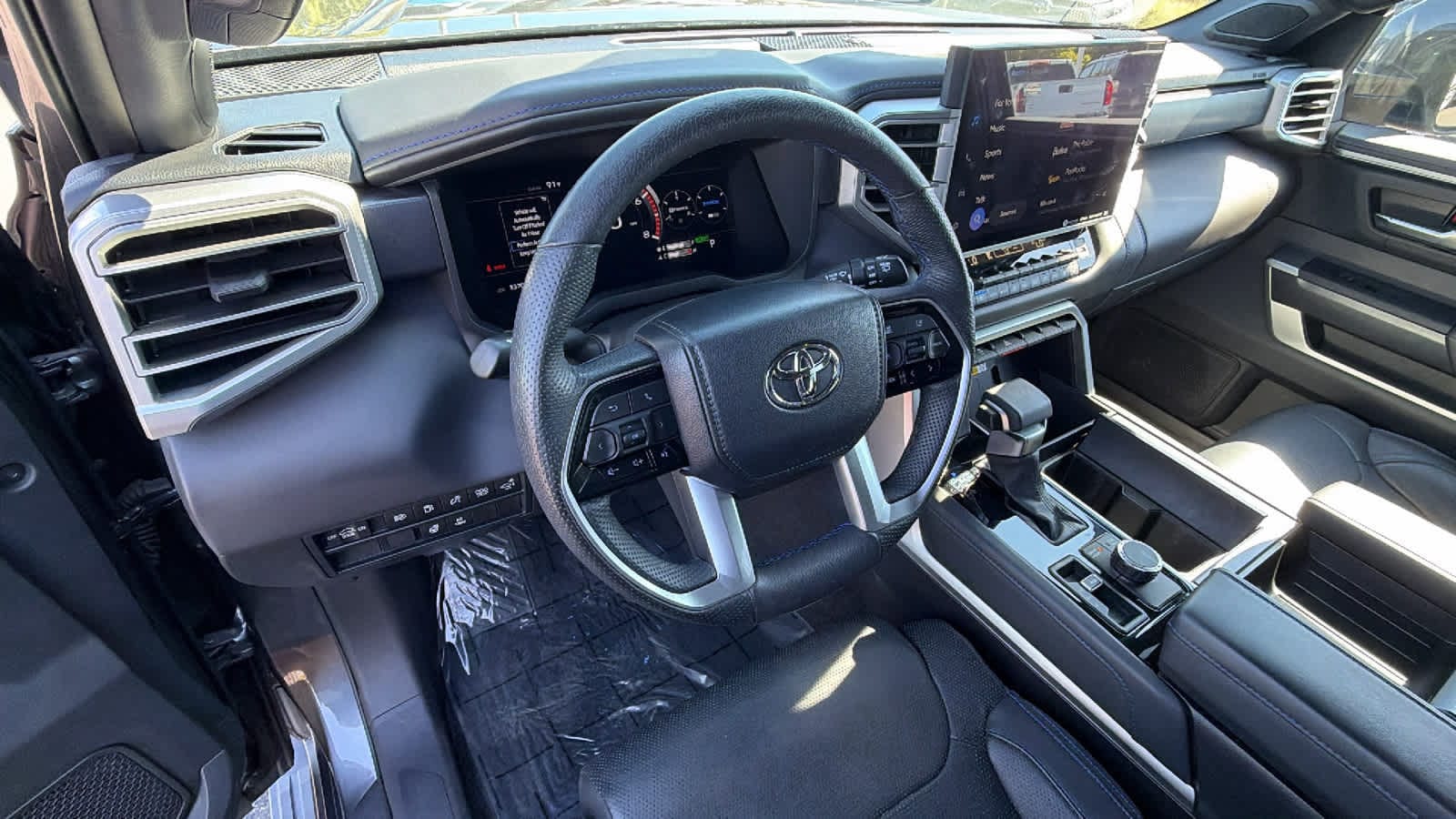 Thumbnail: 2024 Toyota Sequoia - 10