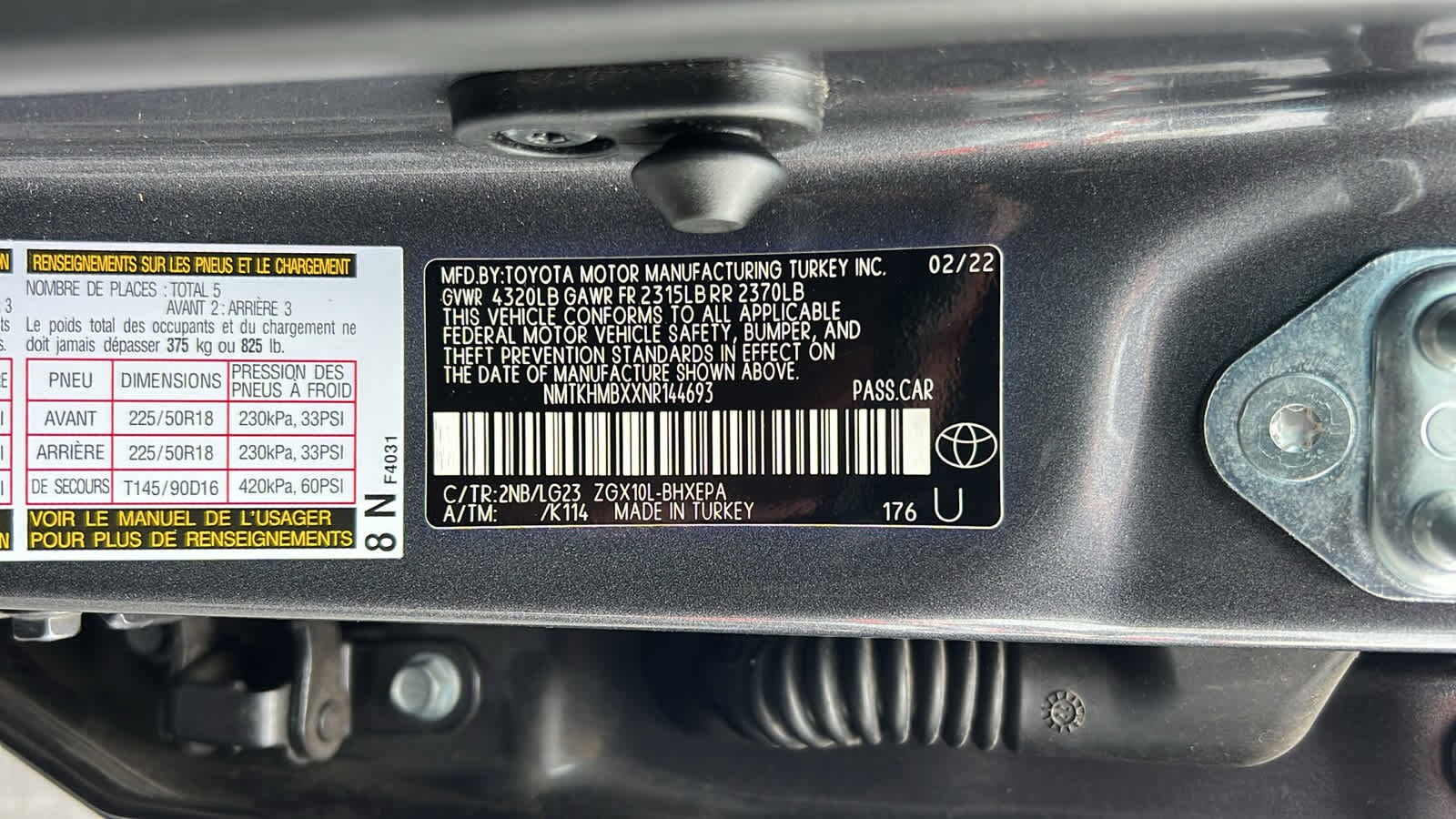 Thumbnail: 2022 Toyota C-HR - 21