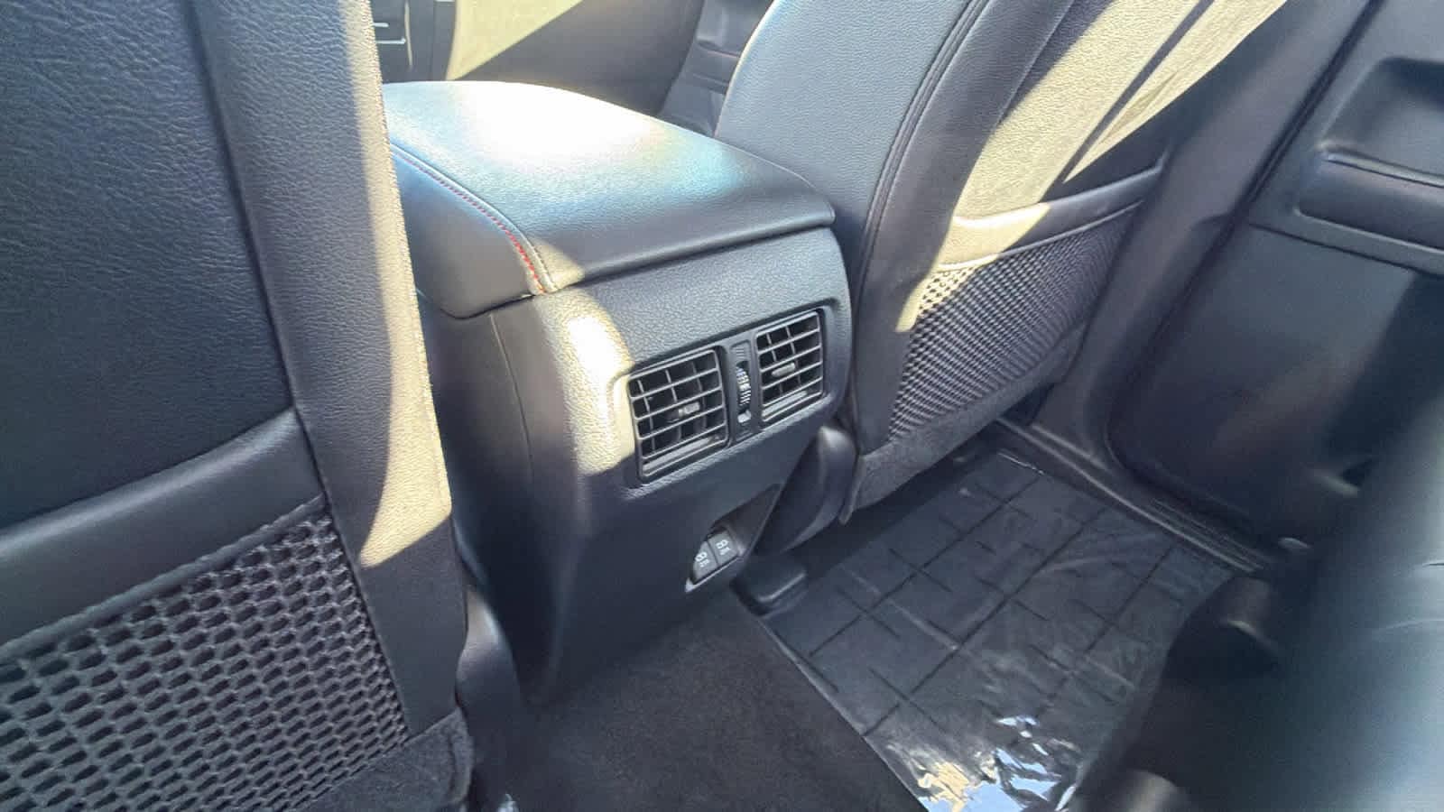 Thumbnail: 2022 Toyota 4Runner - 25