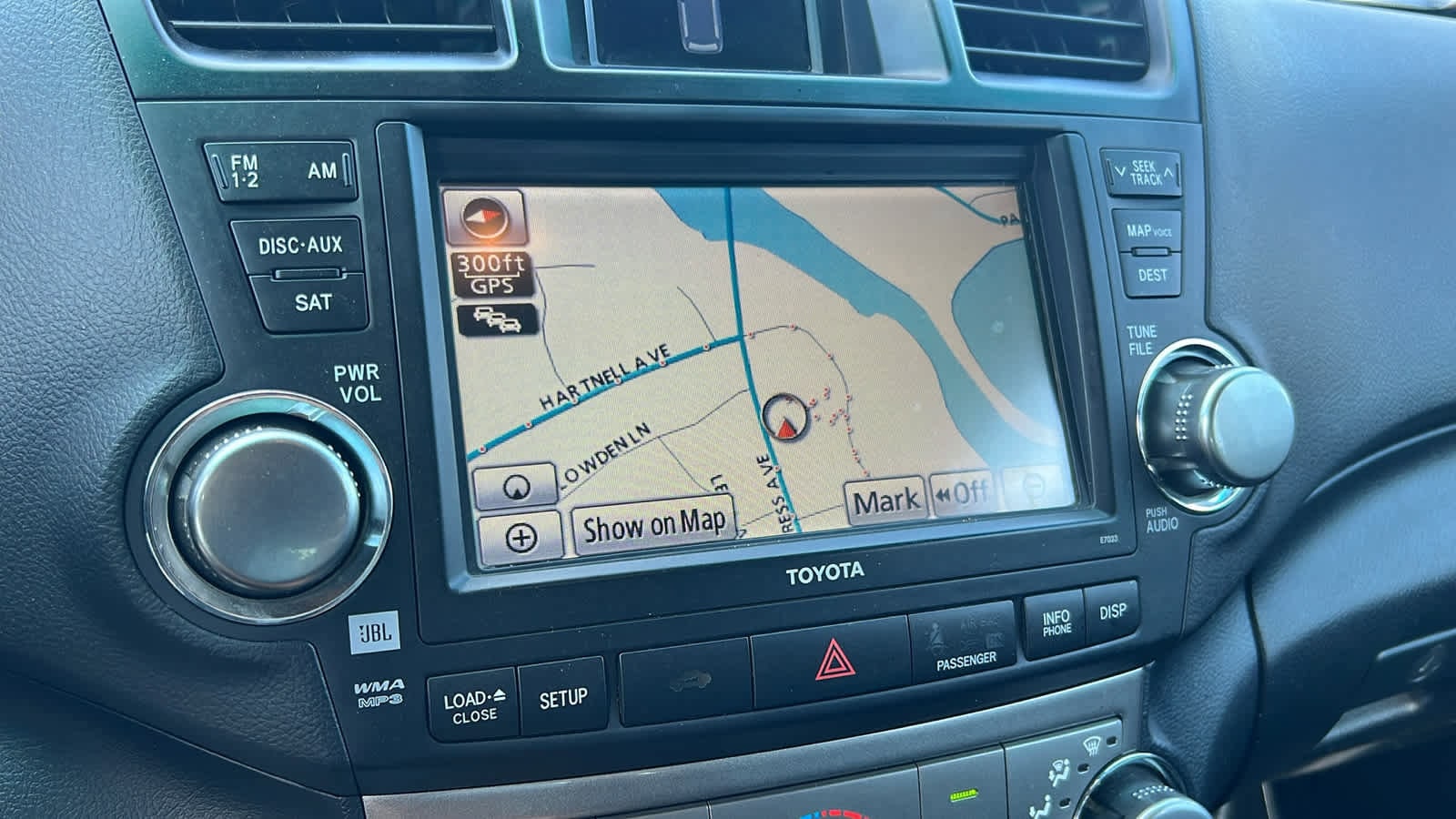 Thumbnail: 2012 Toyota Highlander - 15