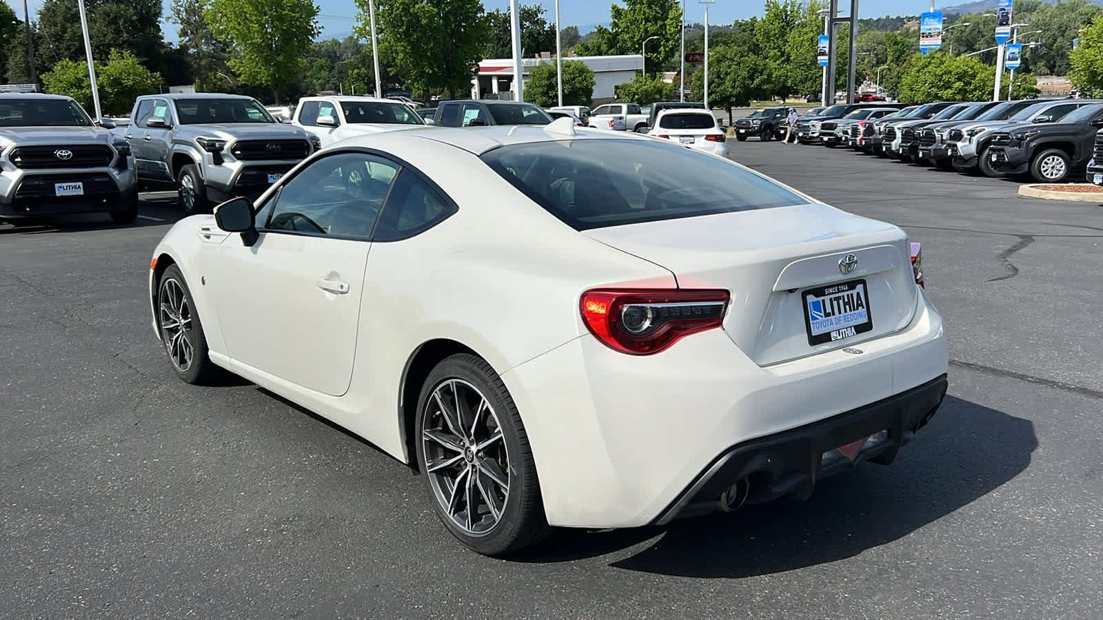 Thumbnail: 2017 Toyota 86 - 7