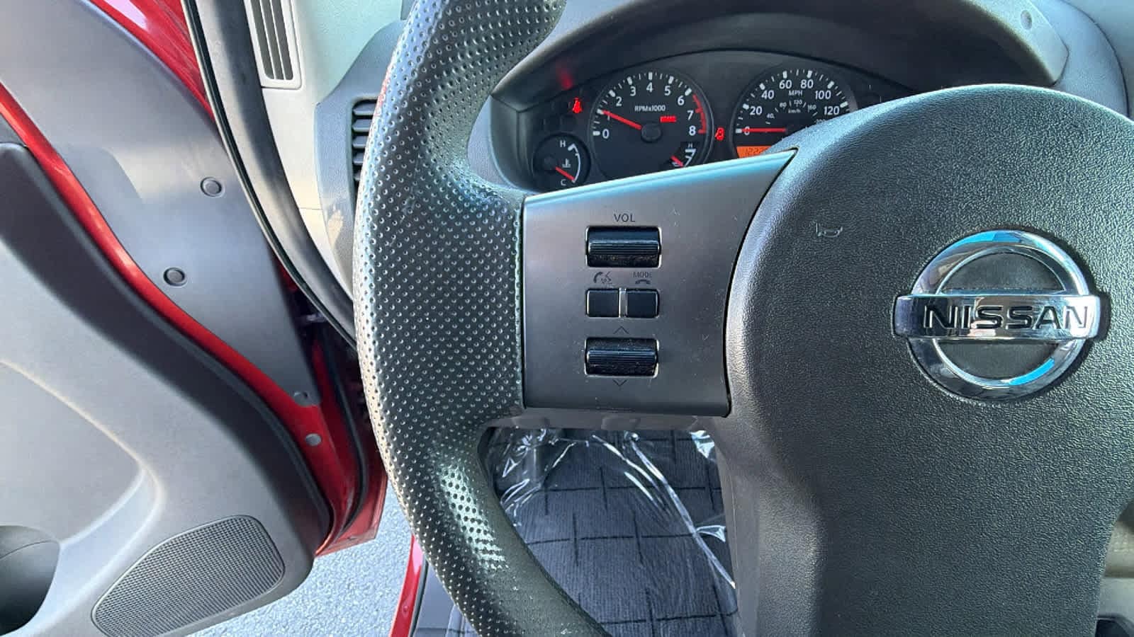 Thumbnail: 2012 Nissan Frontier - 19