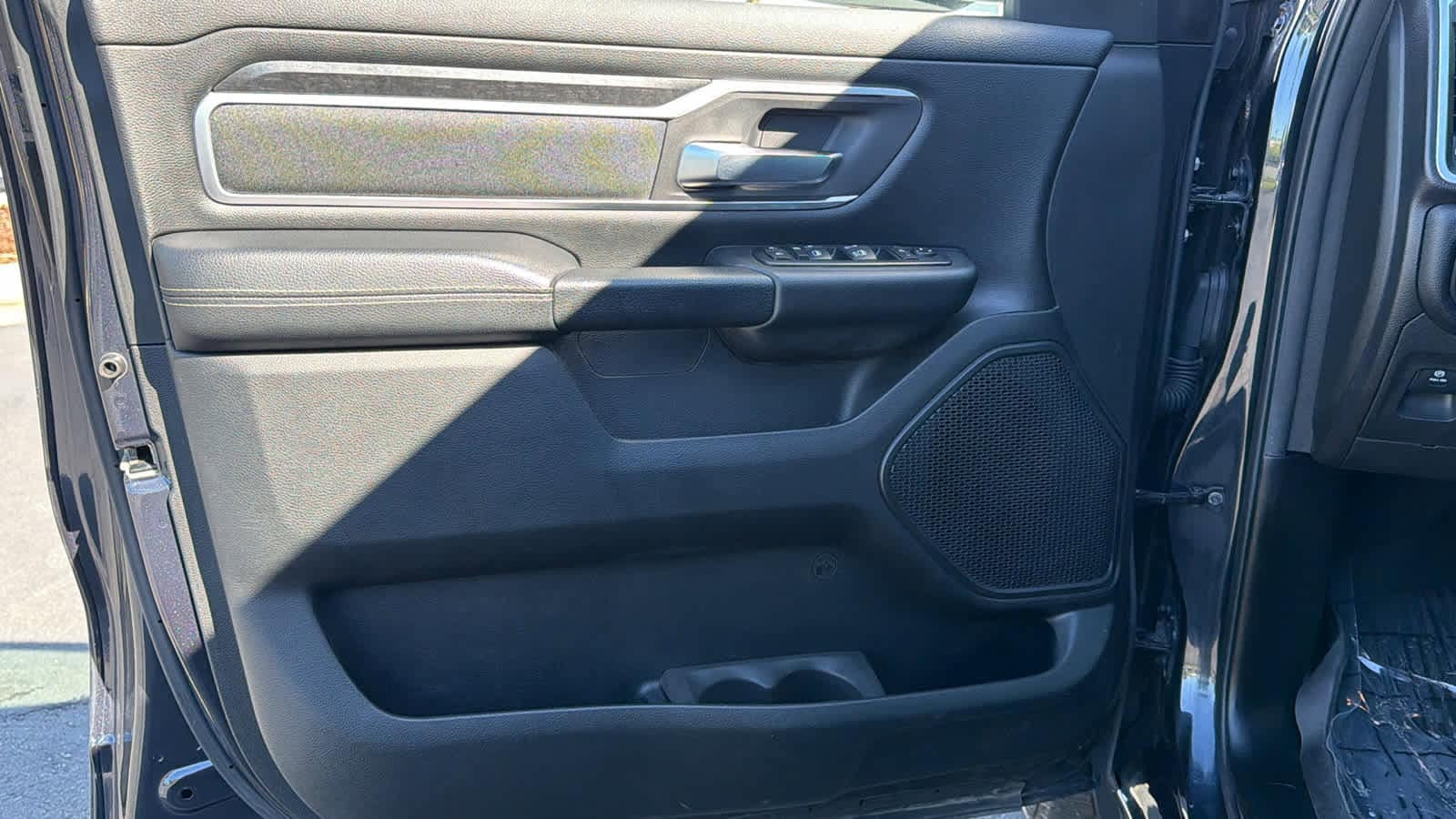 Thumbnail: 2020 RAM 1500 - 23