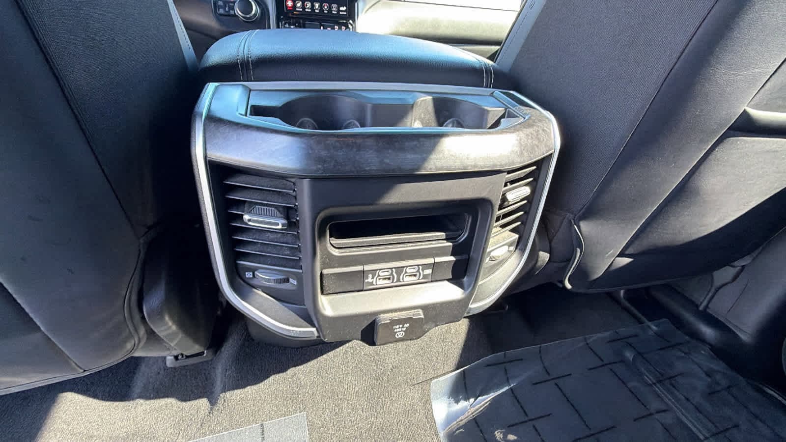 Thumbnail: 2020 RAM 1500 - 25