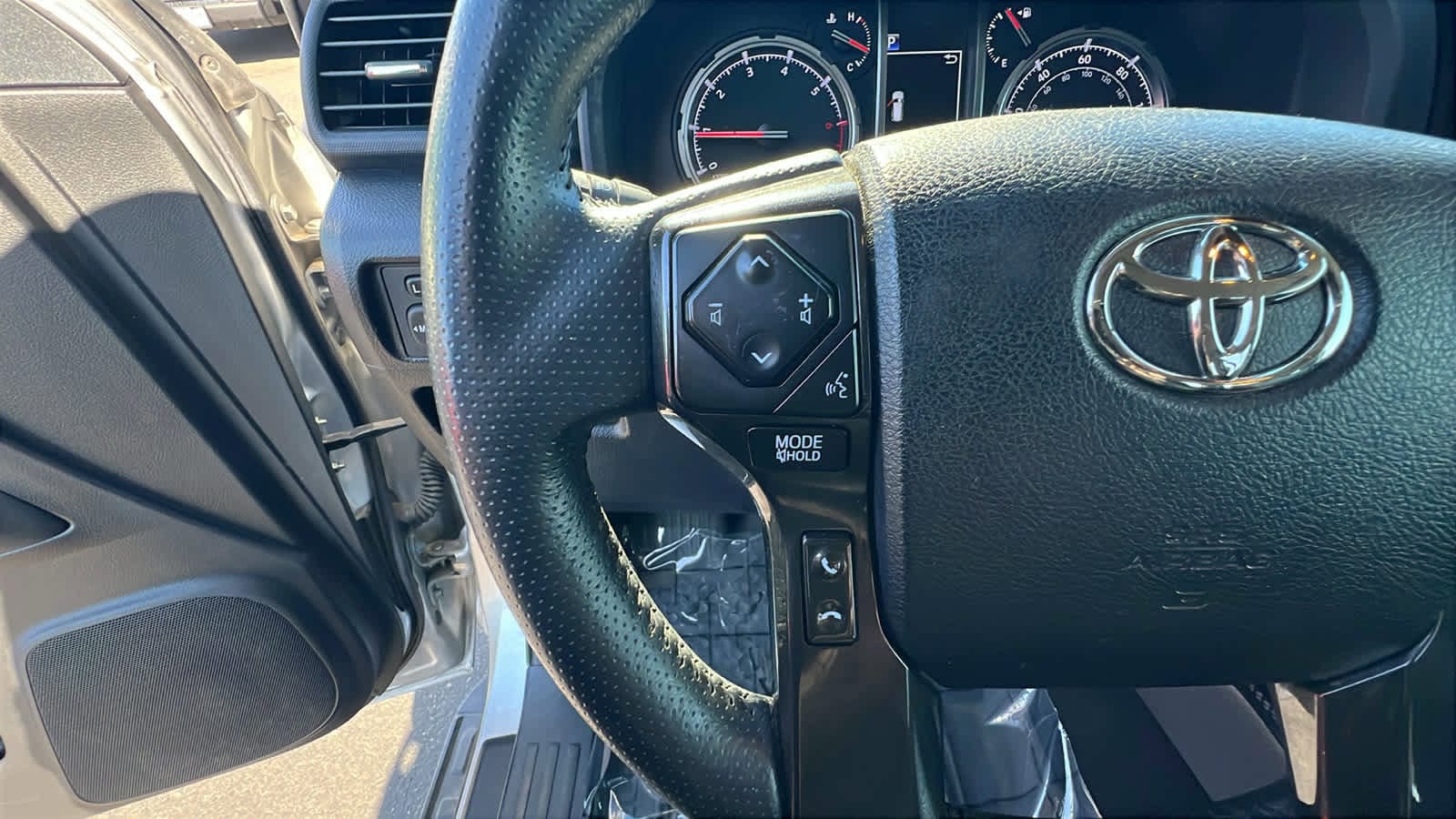 Thumbnail: 2022 Toyota 4Runner - 19