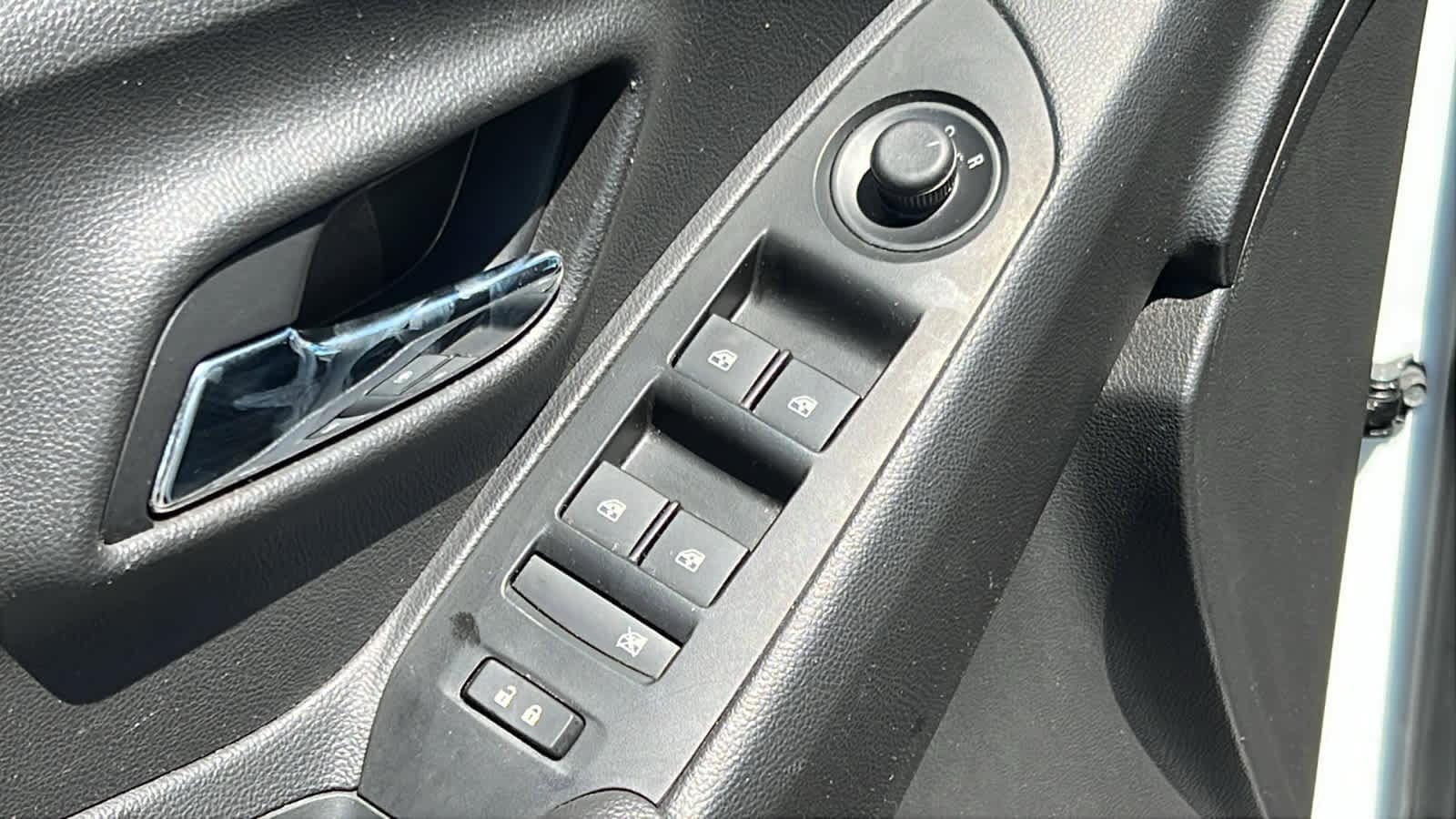 Thumbnail: 2019 Chevrolet Trax - 22