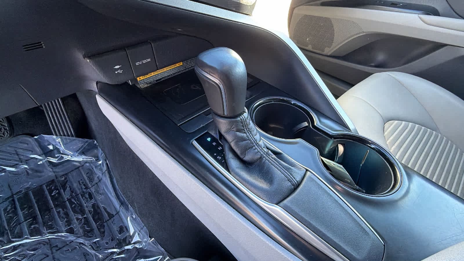 Thumbnail: 2018 Toyota Camry - 13