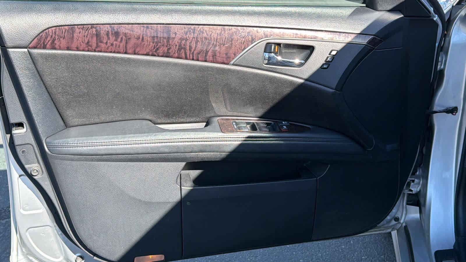 Thumbnail: 2011 Toyota Avalon - 23
