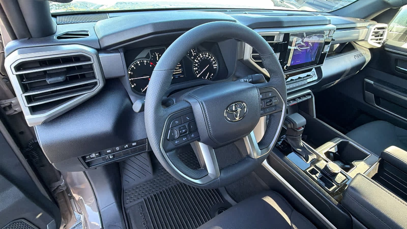 2026 Toyota Tundra SR5 - Photo 10