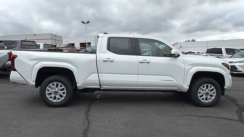 New 2025 Toyota Tacoma SR5 4X4 DBL CAB LONG BED