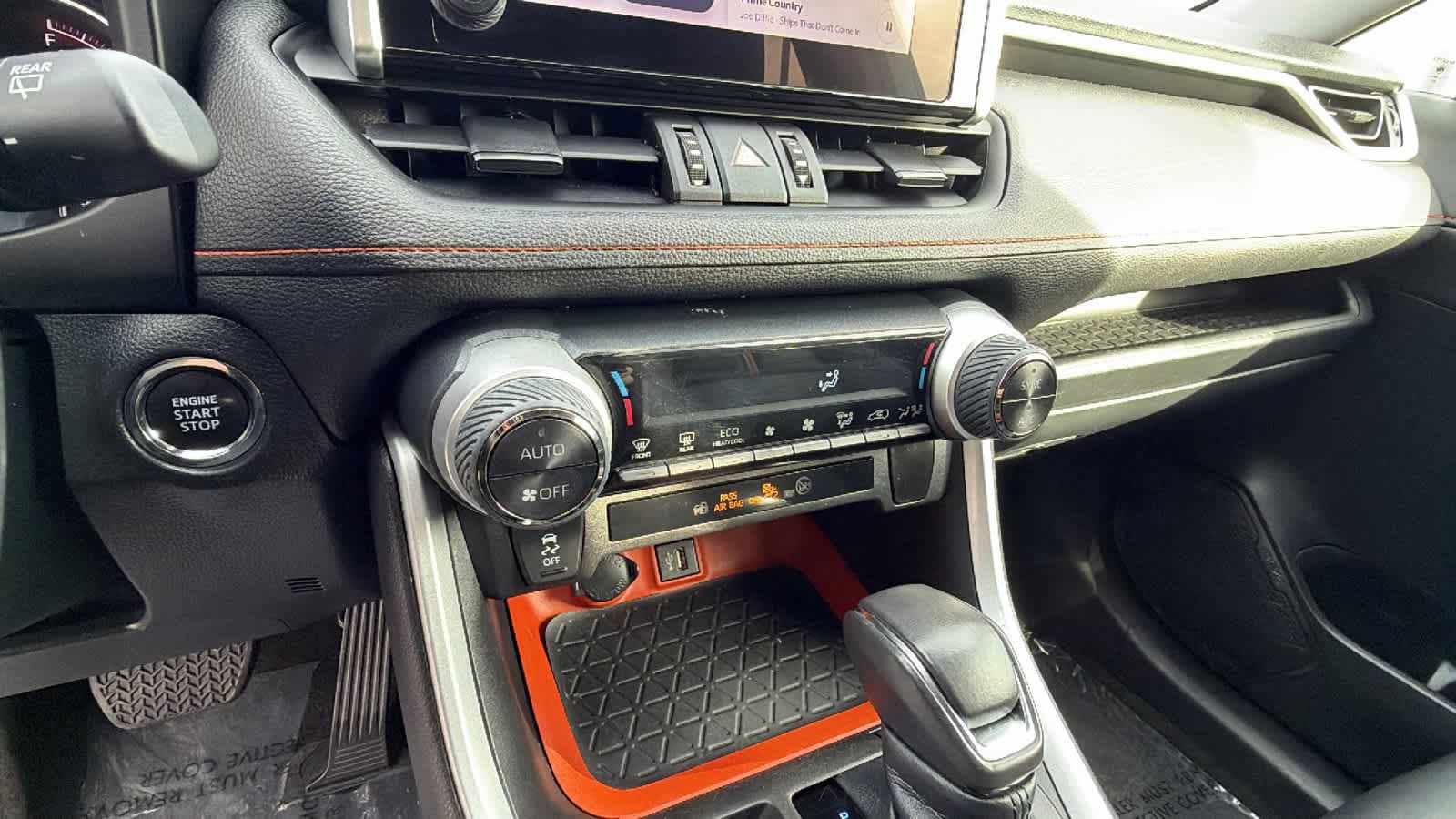 Thumbnail: 2023 Toyota RAV4 - 14